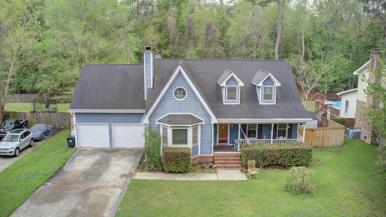 513 King Charles Circle - Photo 1