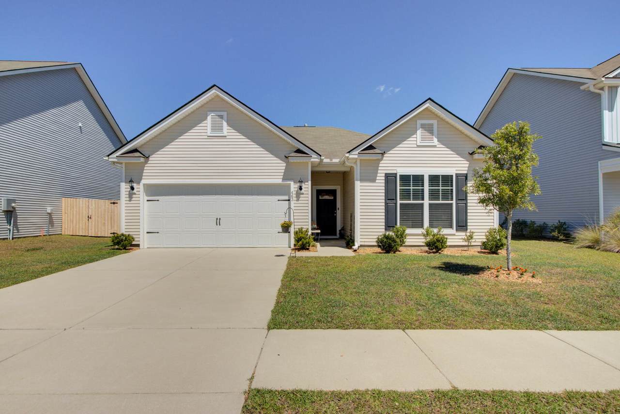 463 Sanctuary Park Drive - Photo 1