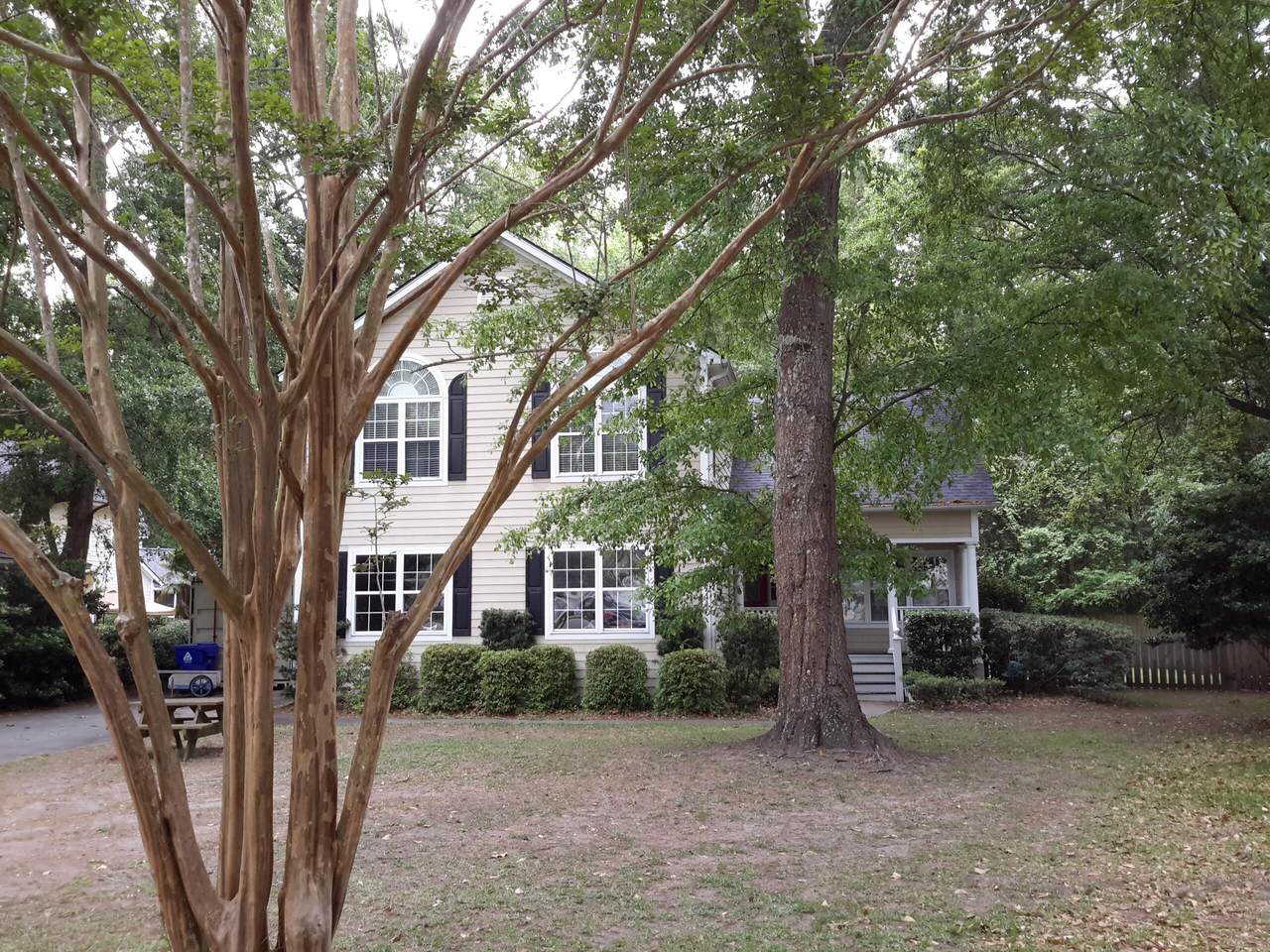 1004 Five Oaks Court - Photo 1
