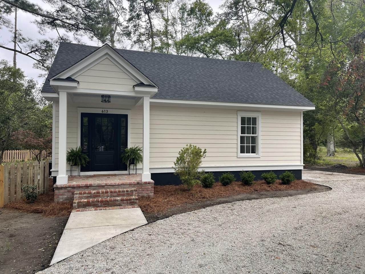 613 Central Avenue - Photo 1