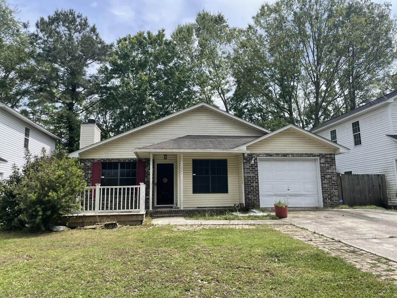 1221 Jeanna Street - Photo 1