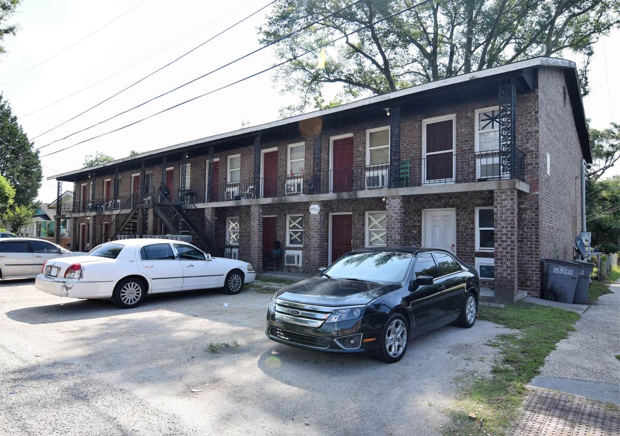 1925 Grayson Street - Photo 1