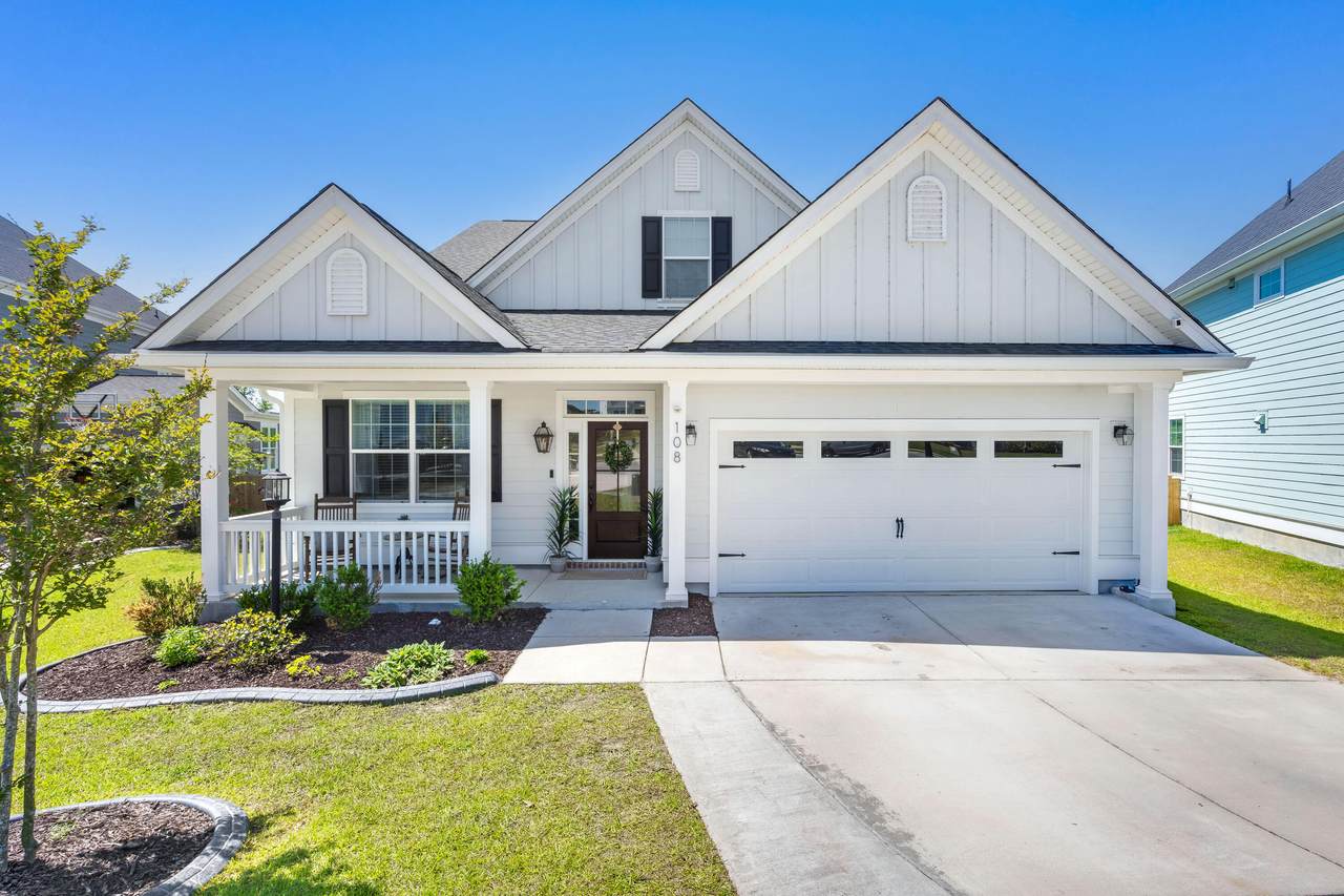 108 Barbour Court - Photo 1