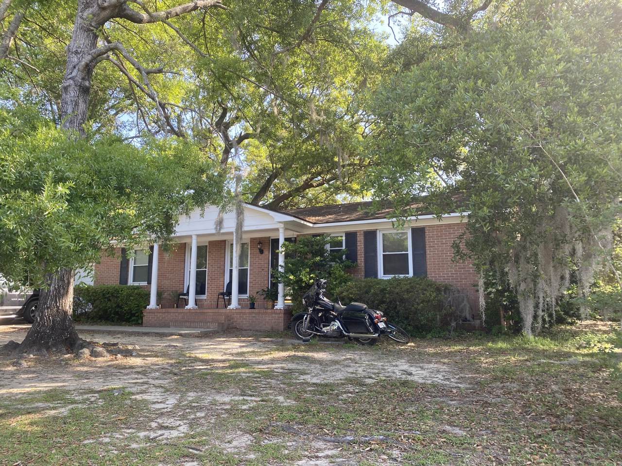 5304 Barwick Road - Photo 1