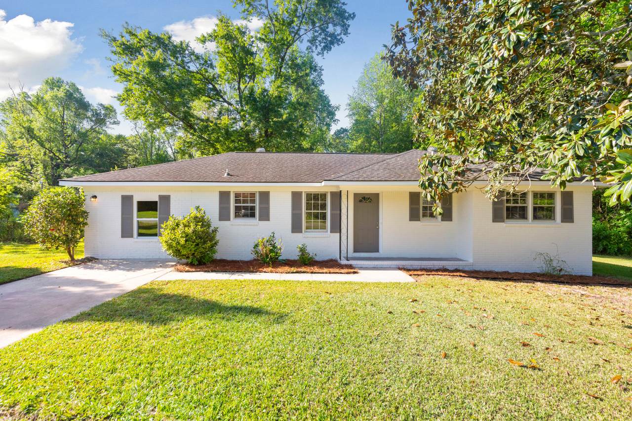 116 Shadow Brook Drive - Photo 1