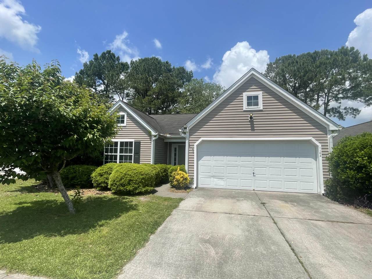 1104 River Bay Lane - Photo 1