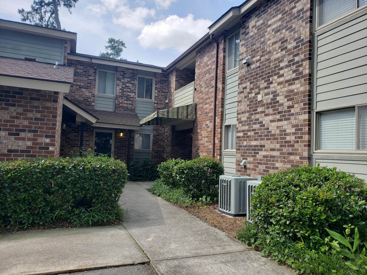 714 Andrea Lane - Photo 1