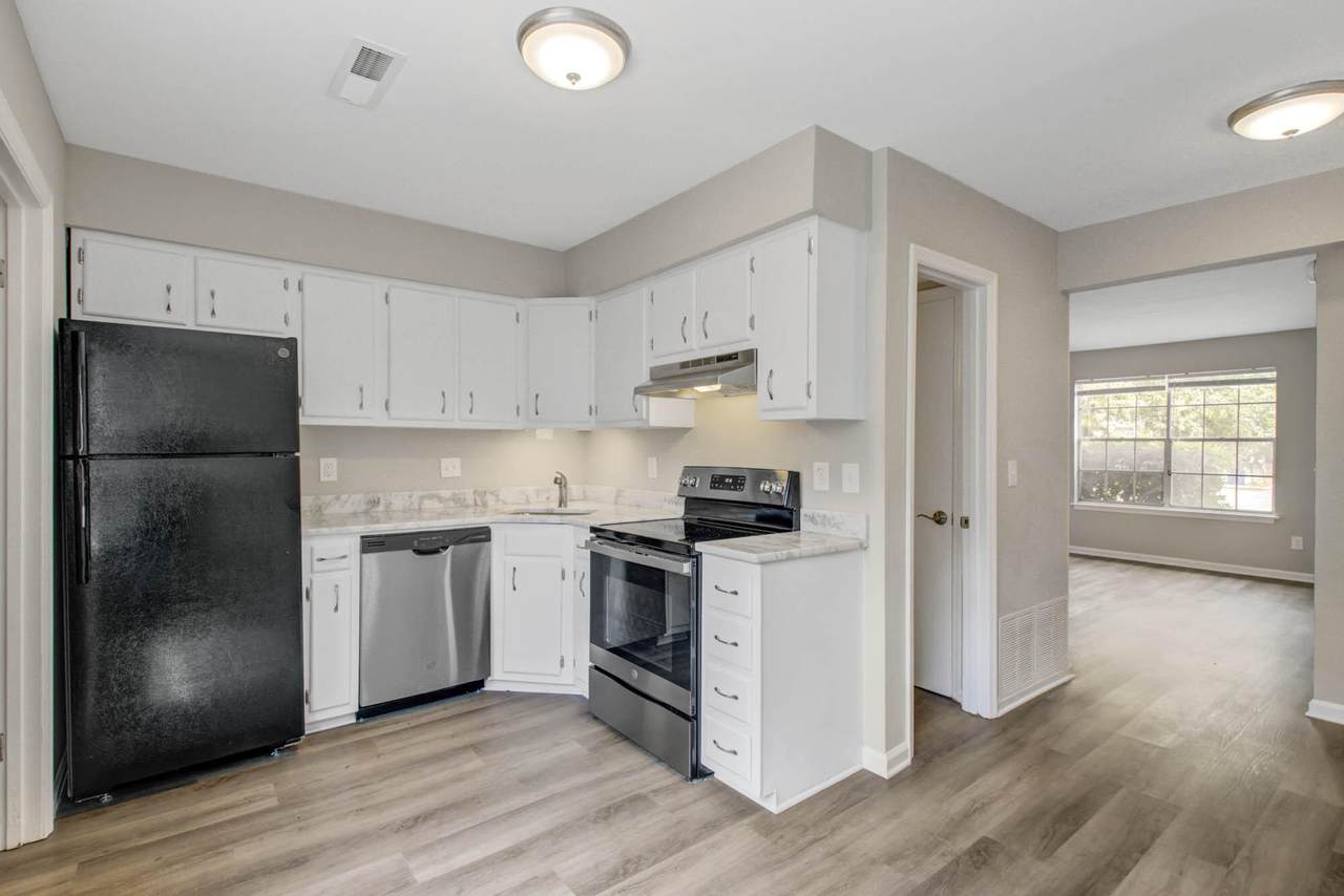 519 Parkdale Drive - Photo 1