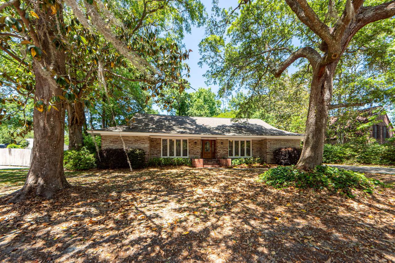 910 Regatta Road - Photo 1