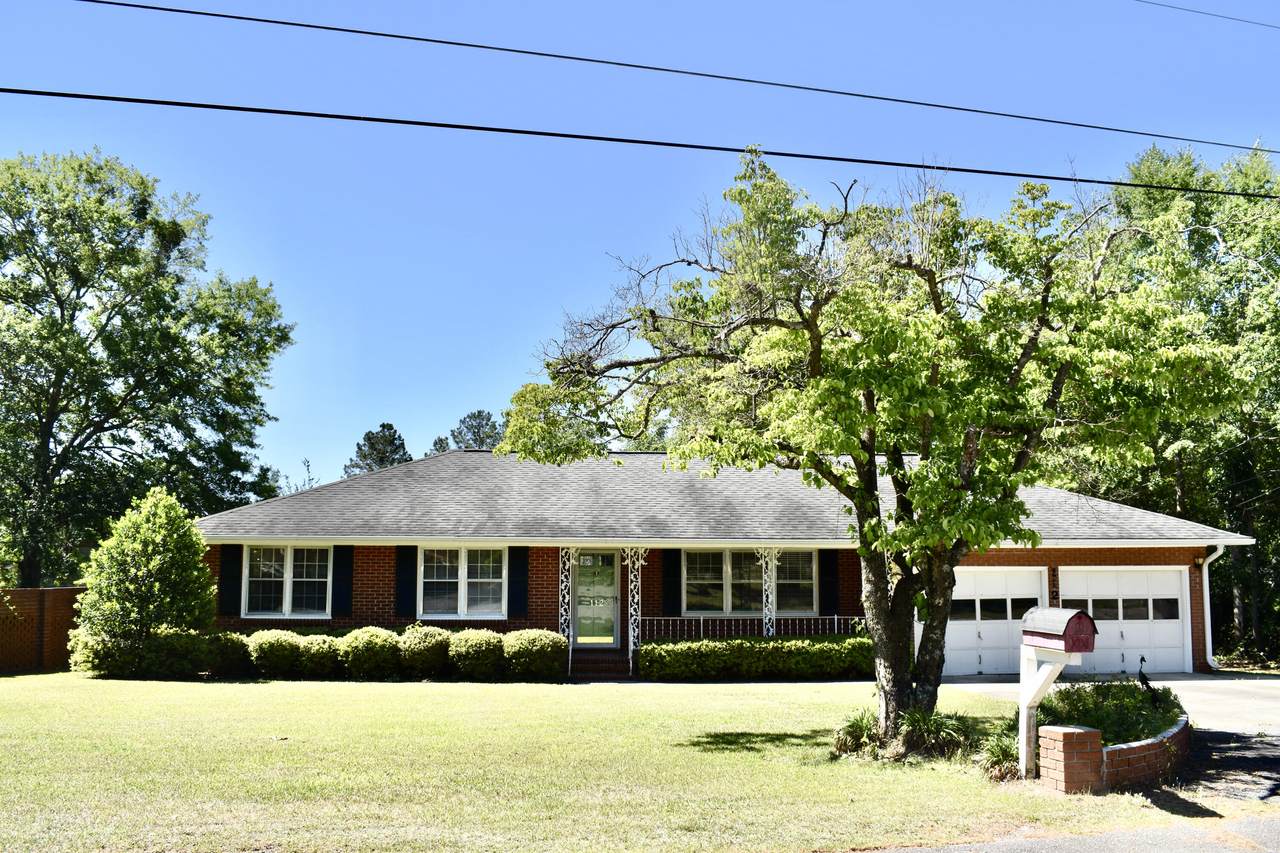 112 Lawrence Street - Photo 1