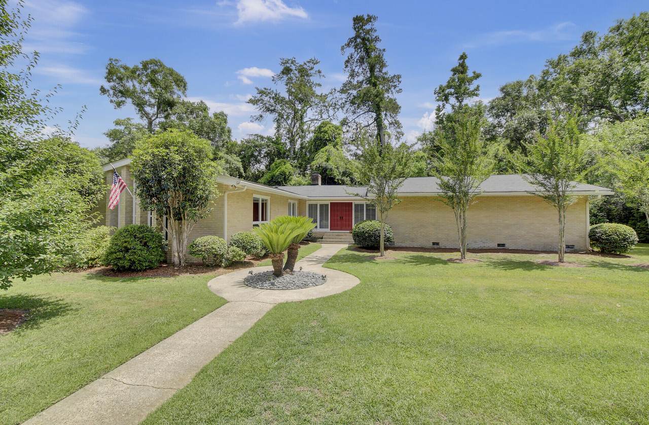 109 Colleton Avenue - Photo 1