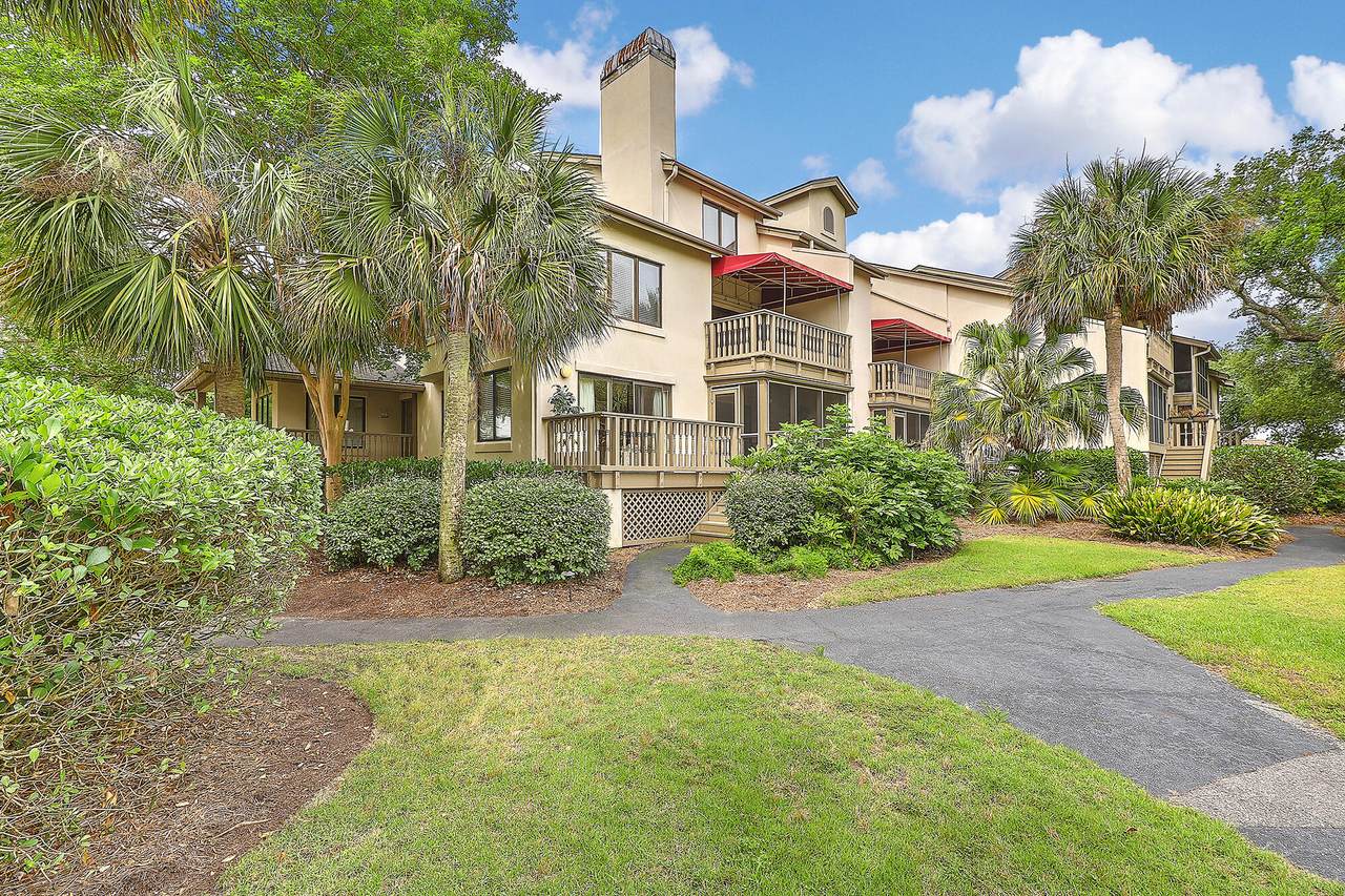 309 Yacht Harbor - Photo 1