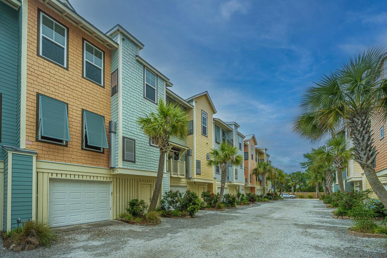 1012 Lighterman Way - Photo 1