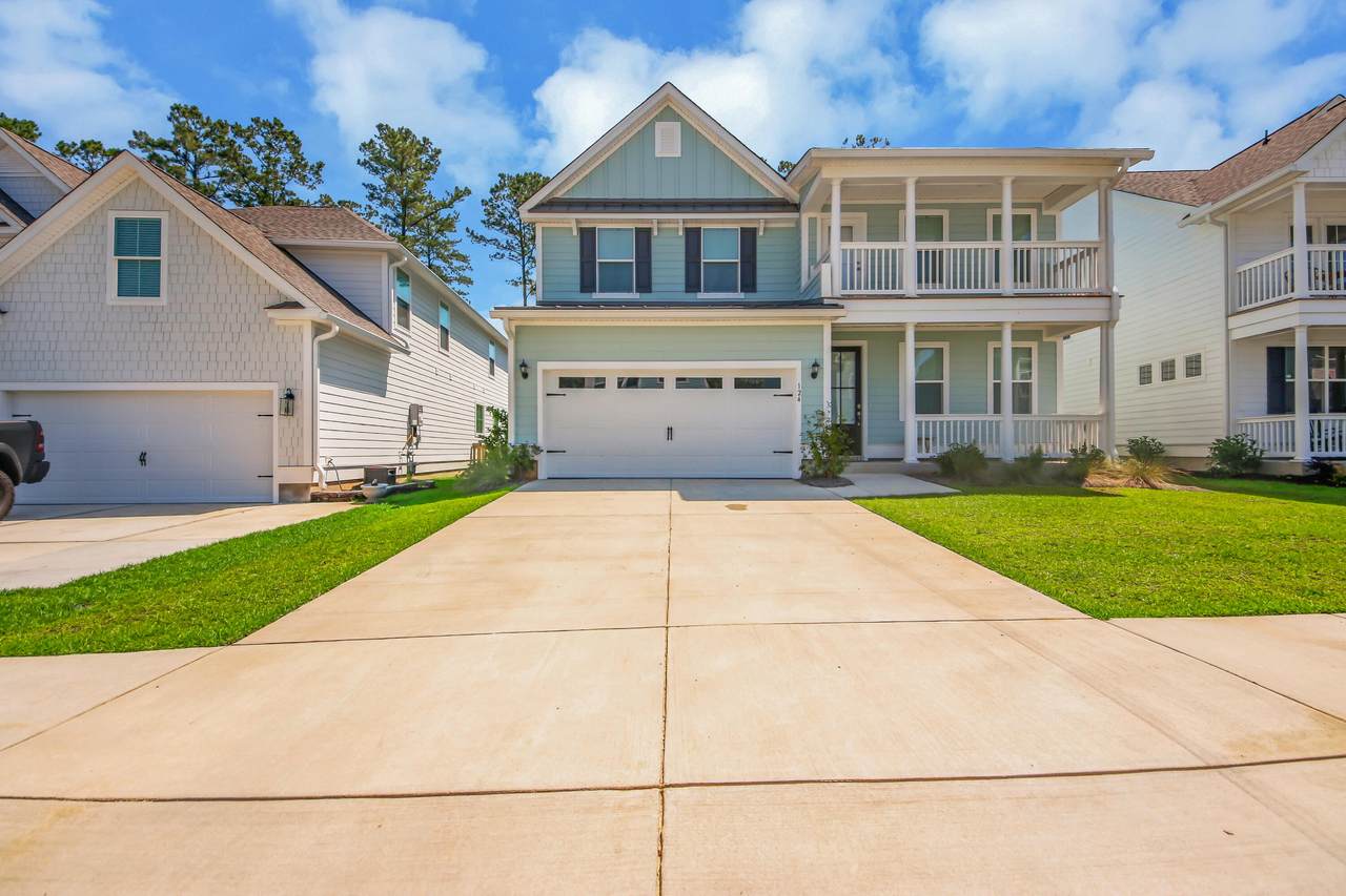 124 Trumpet Vine Drive - Photo 1