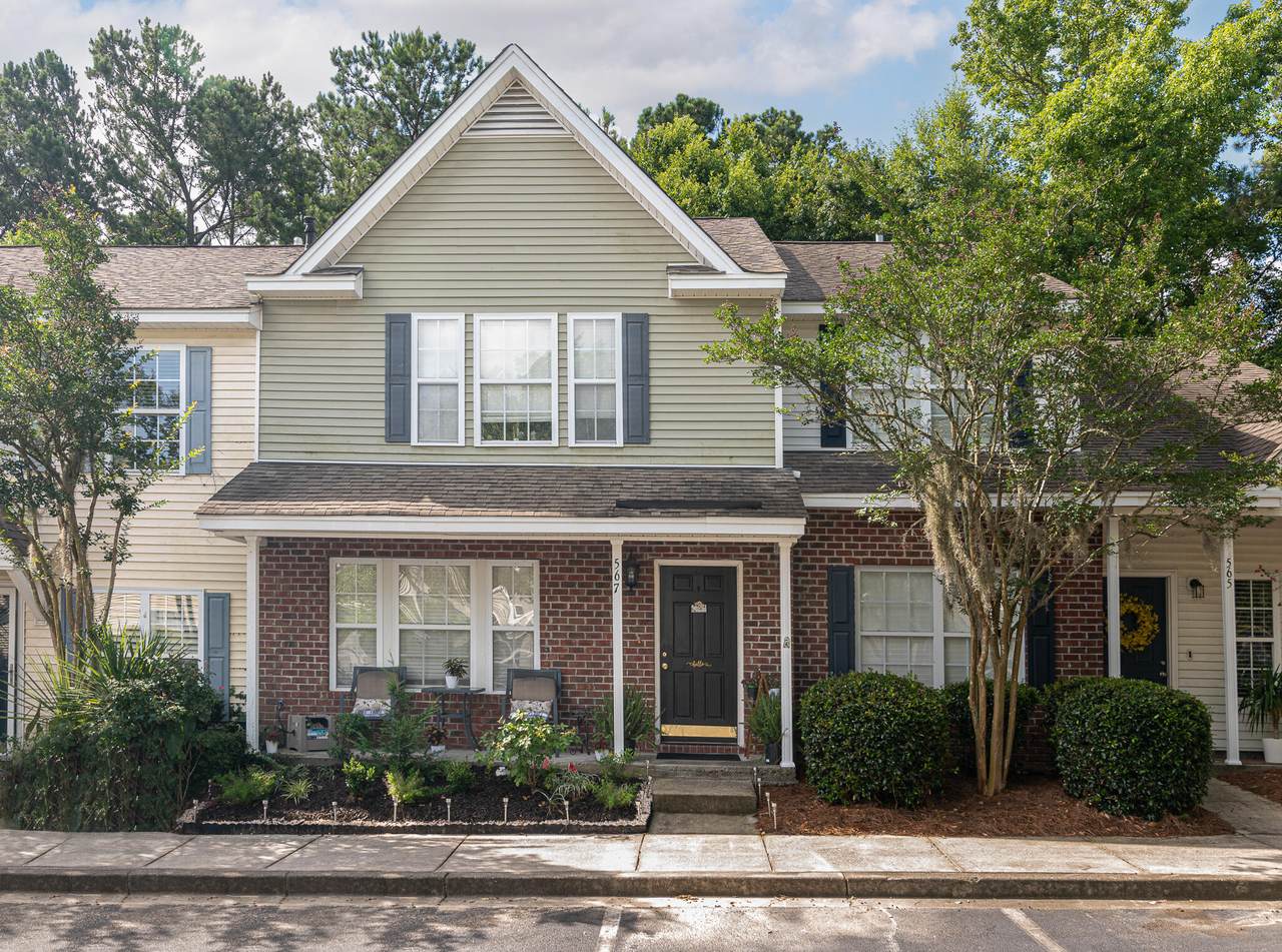 567 Tayrn Drive - Photo 1