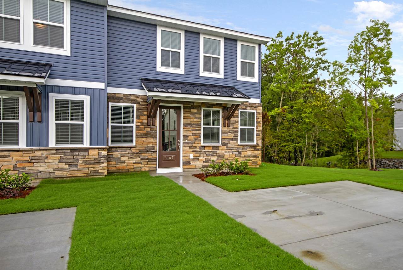 5144 Park Creek Avenue - Photo 1