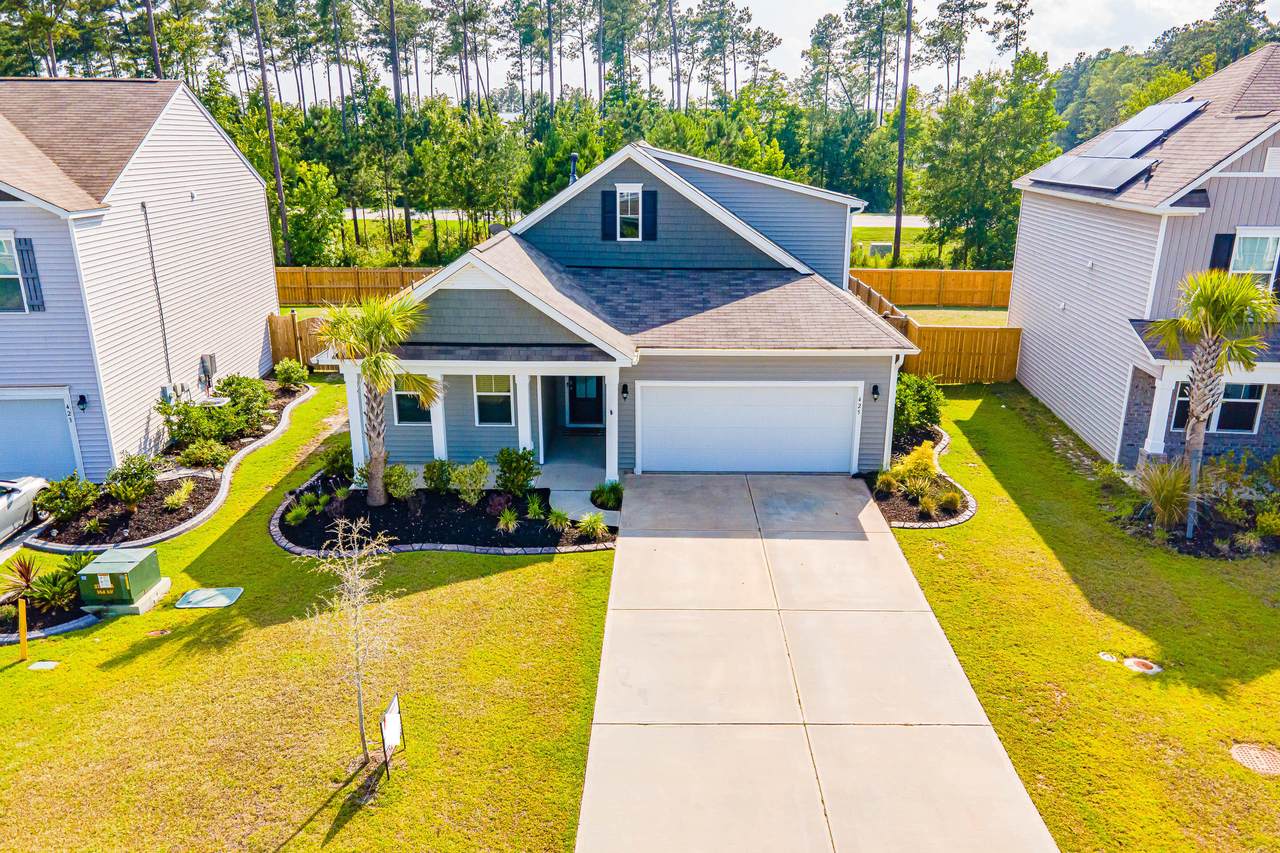 425 Zenith Boulevard - Photo 1