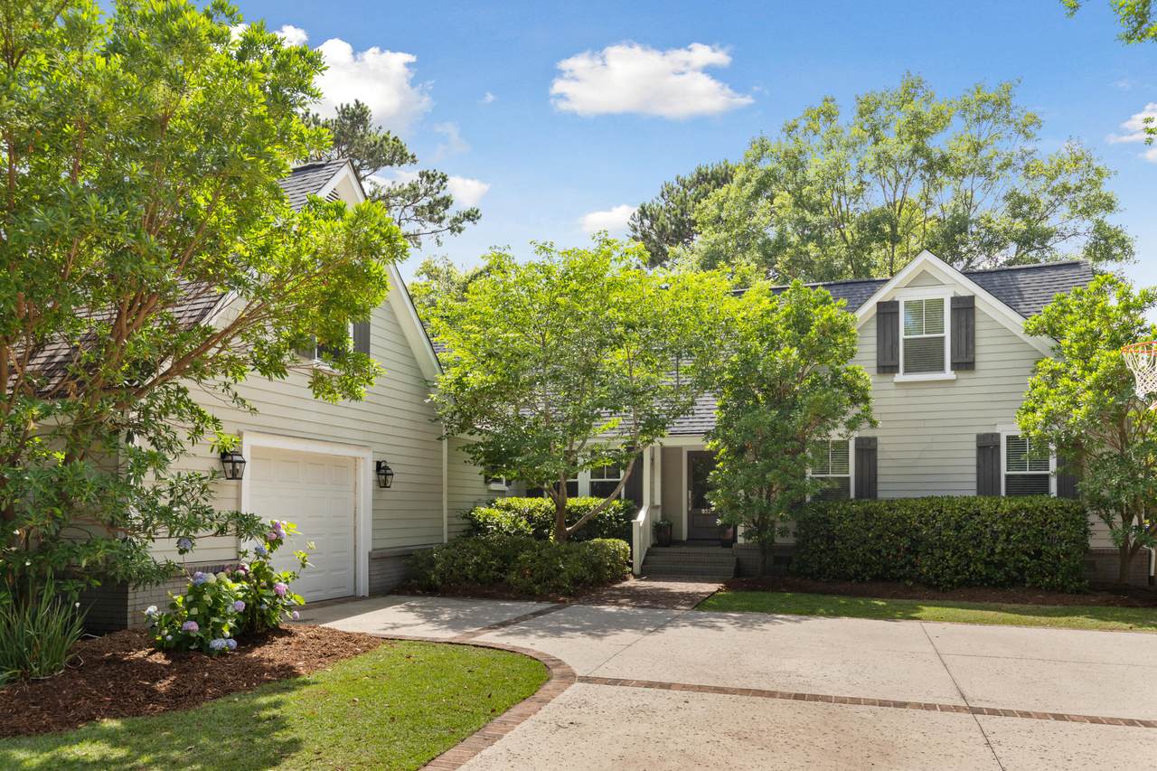 932 Trowman Lane - Photo 1