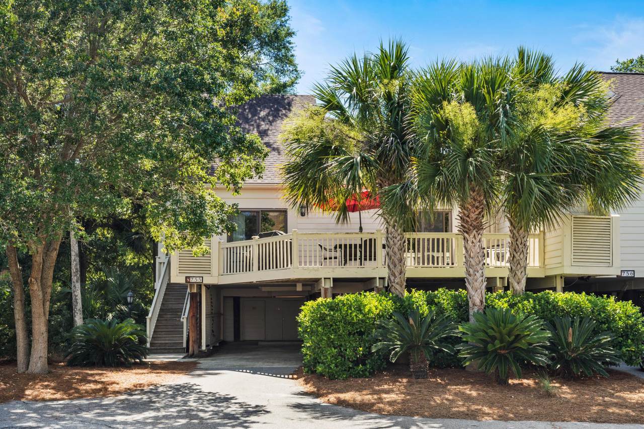 755 Spinnaker Beachhouse - Photo 1