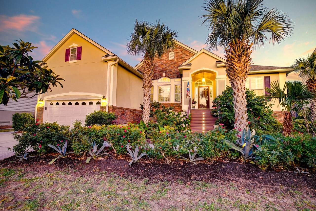 1568 Carolina Jasmine Road - Photo 1
