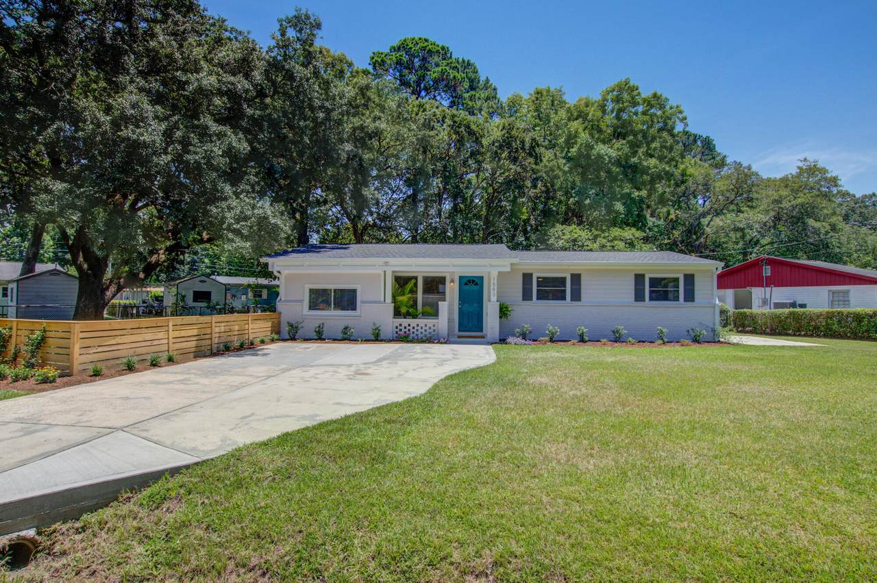 1583 Robinhood Drive - Photo 1
