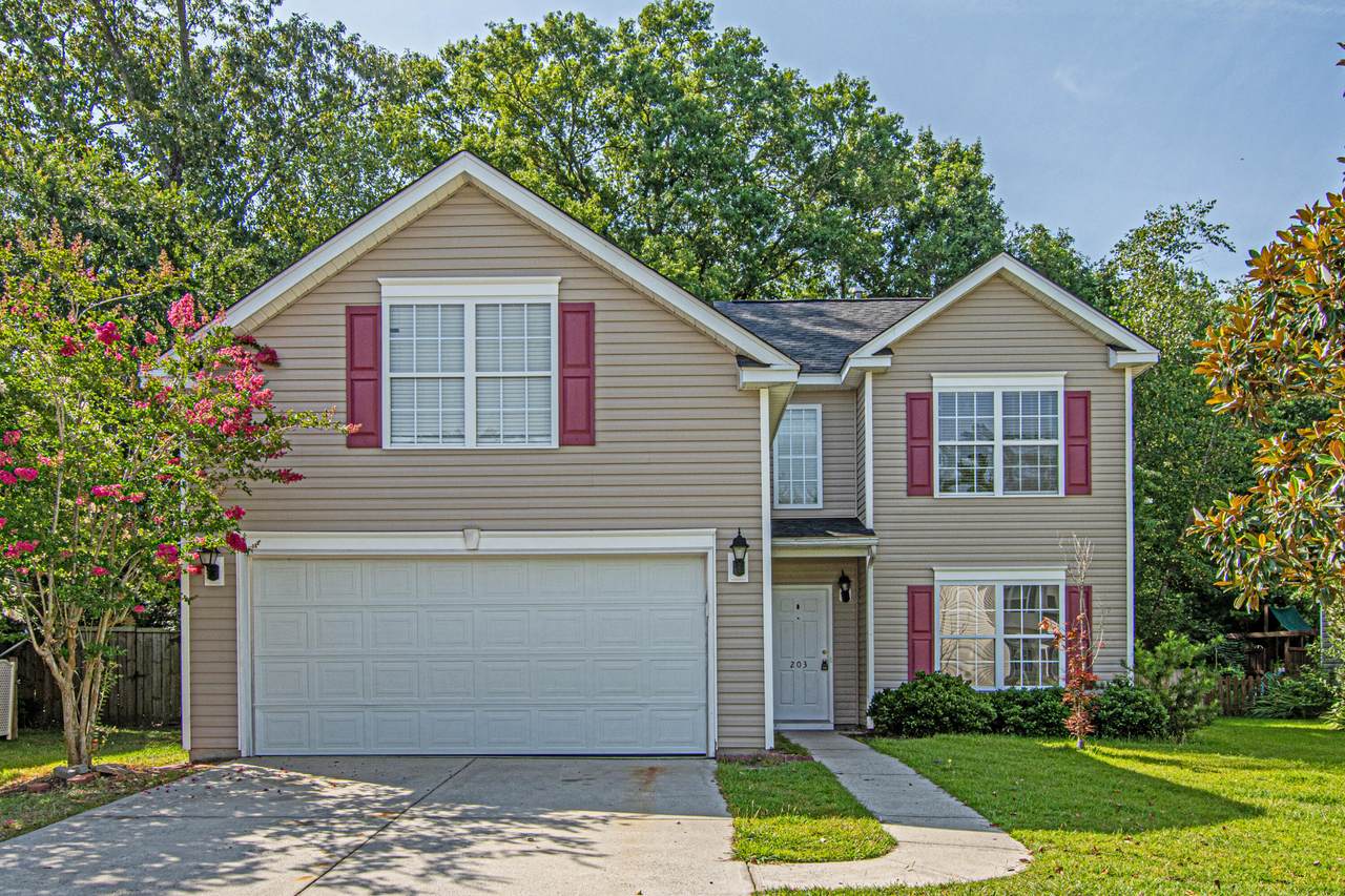 203 Arbor Oaks Drive - Photo 1