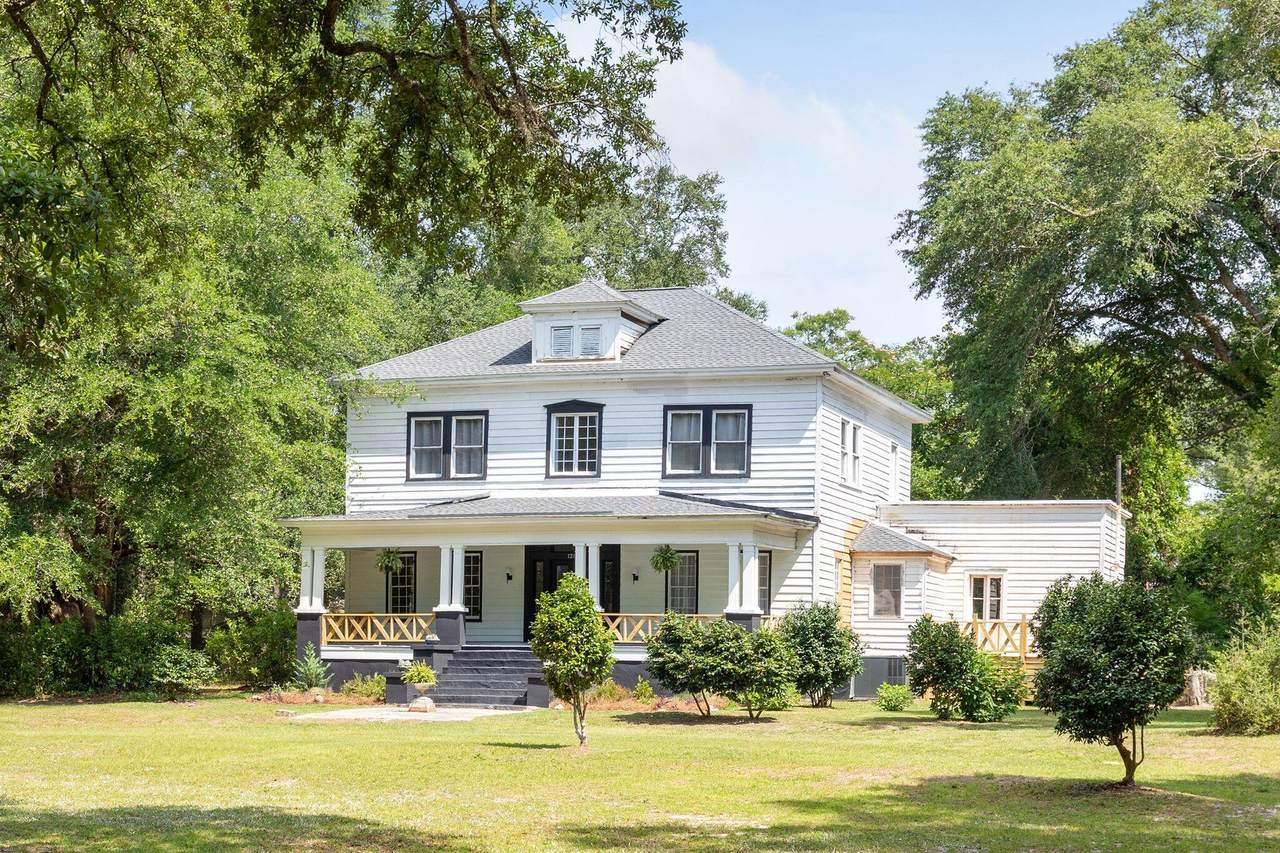 1217 Wichman Street - Photo 1