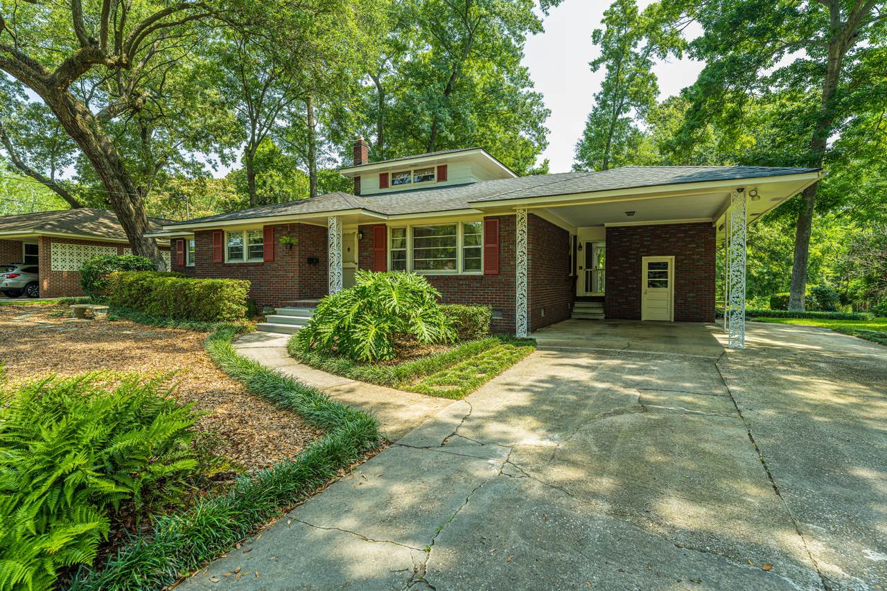 5810 Lakeview Drive - Photo 1