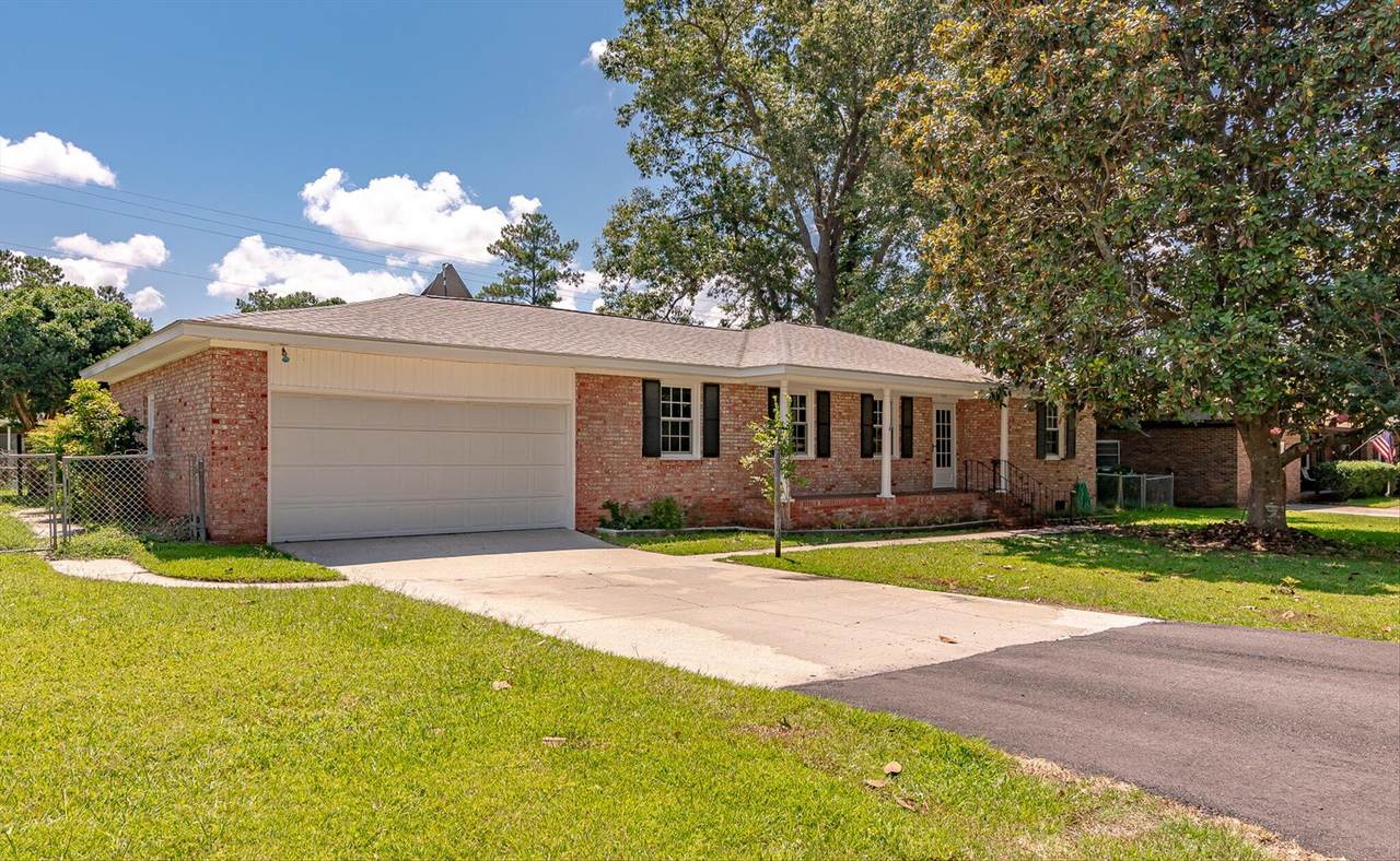 117 Swan Drive - Photo 1