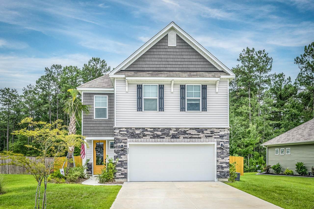 237 Celestial Boulevard - Photo 1