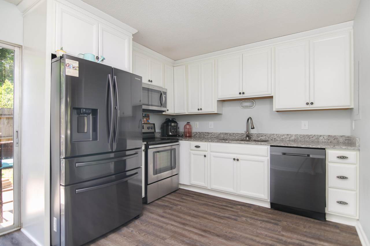 507 Stinson Drive - Photo 1