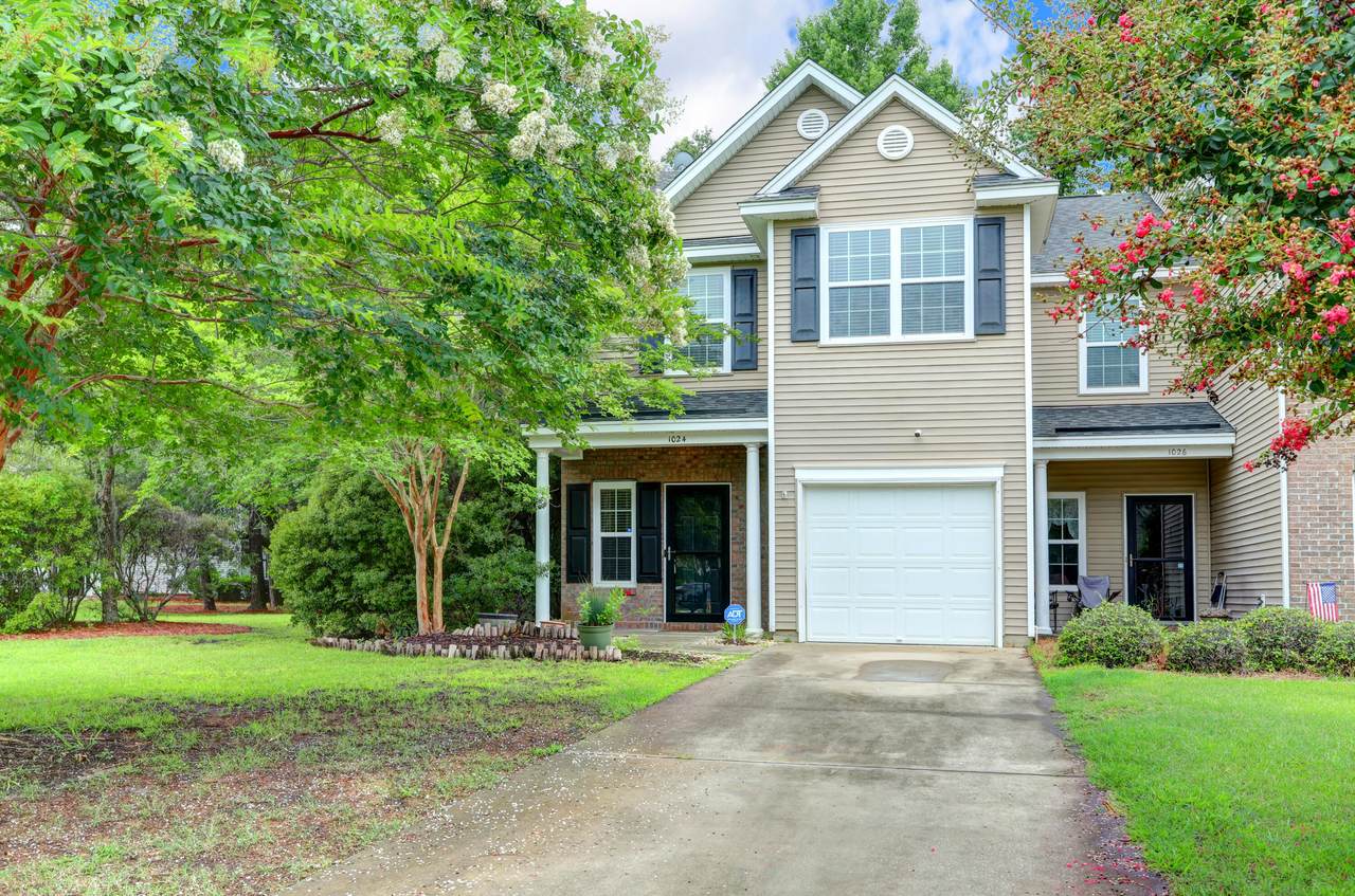1024 Bennington Drive - Photo 1