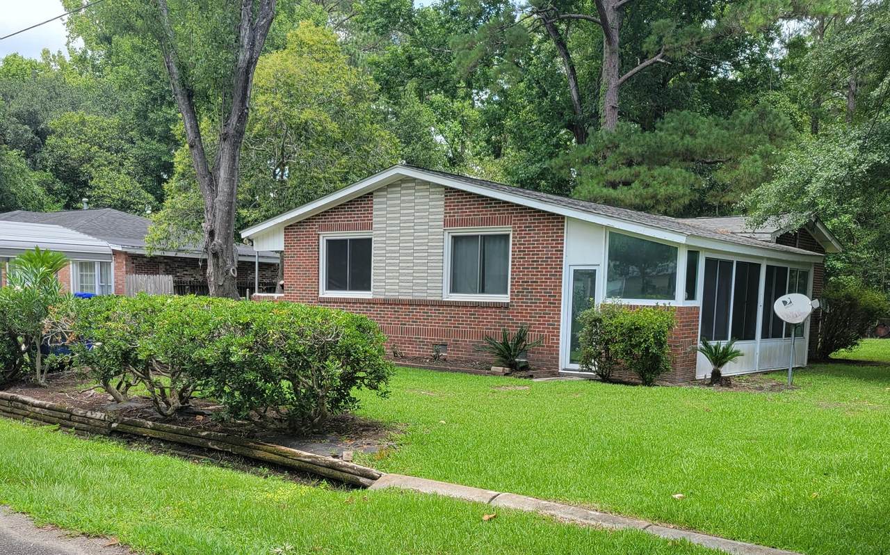 732 Westchester Drive - Photo 1