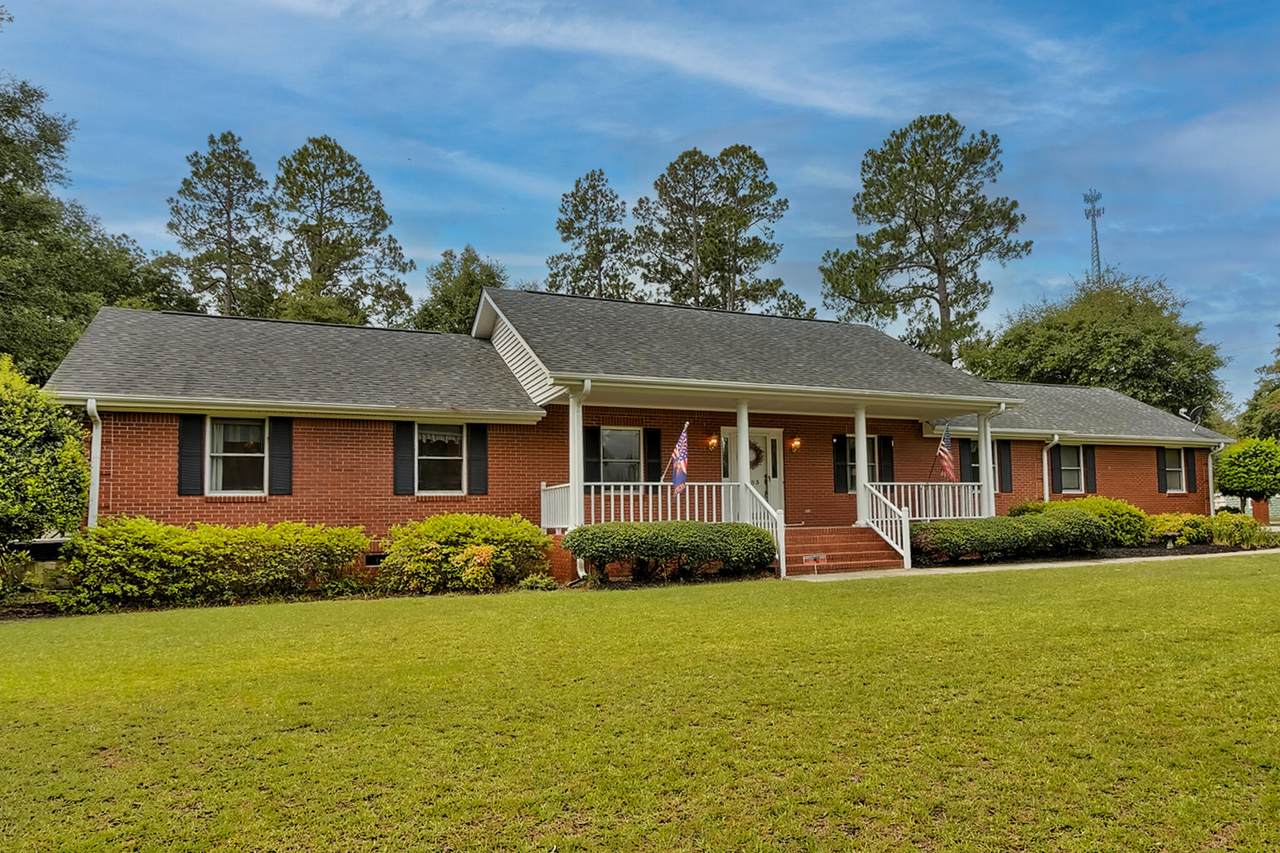 1285 Edward Street - Photo 1