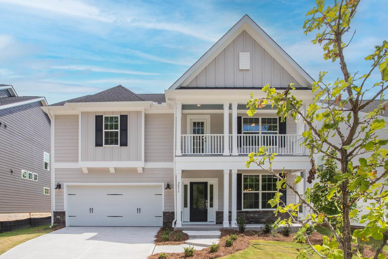 585 Dunswell Drive - Photo 1