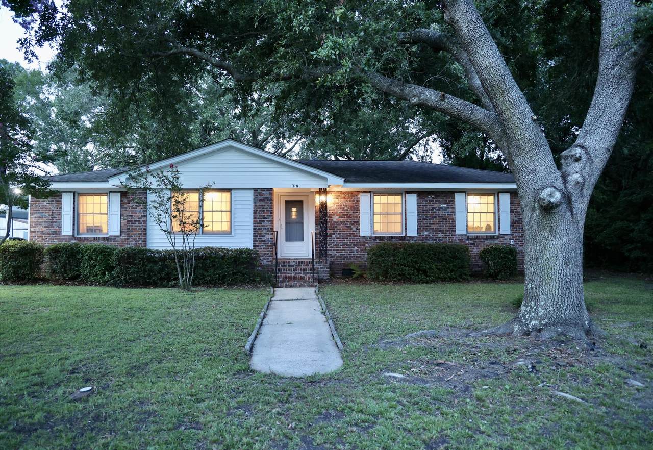 318 Cabell Street - Photo 1