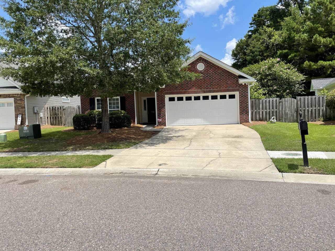 323 Garden Grove Drive - Photo 1