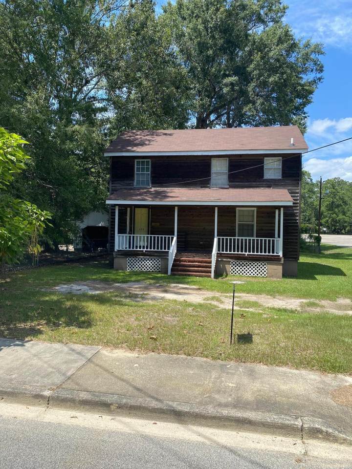 208 Gilland Avenue - Photo 1