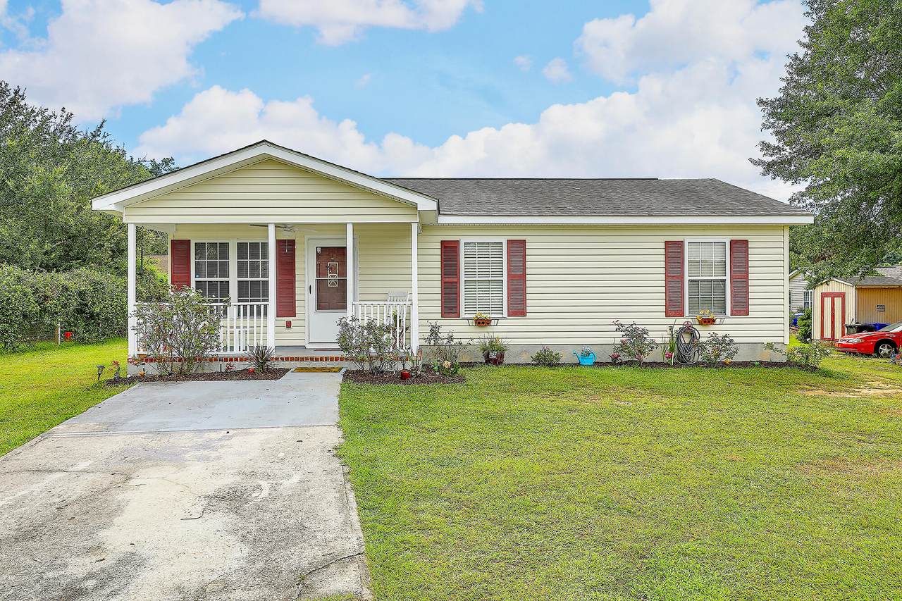 1108 Colossians Court - Photo 1