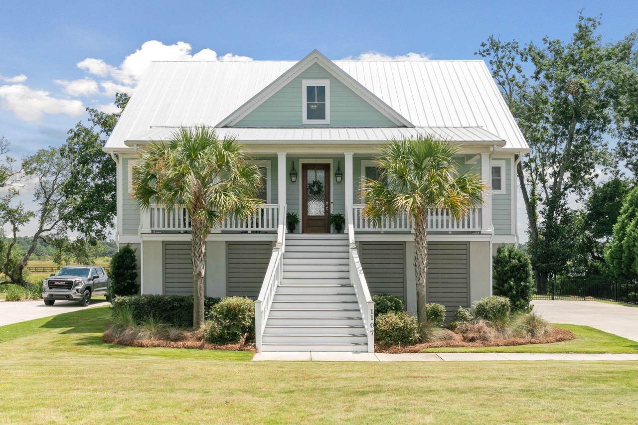 1107 Lands End Drive - Photo 1