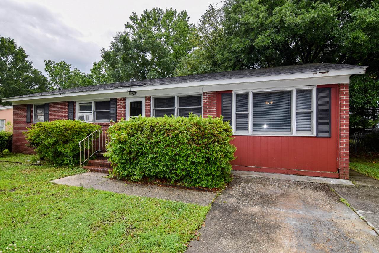 121 Plainfield Avenue - Photo 1