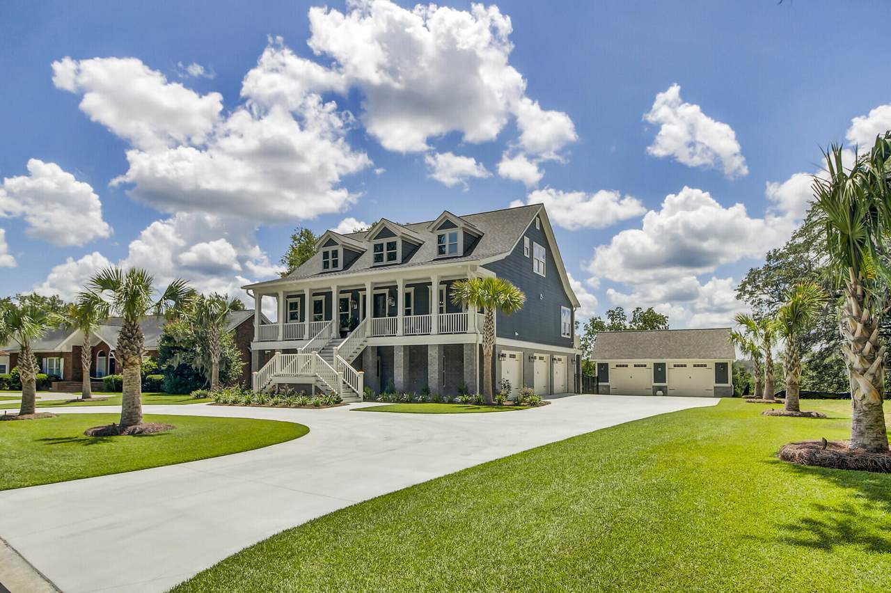 500 Fairington Drive - Photo 1
