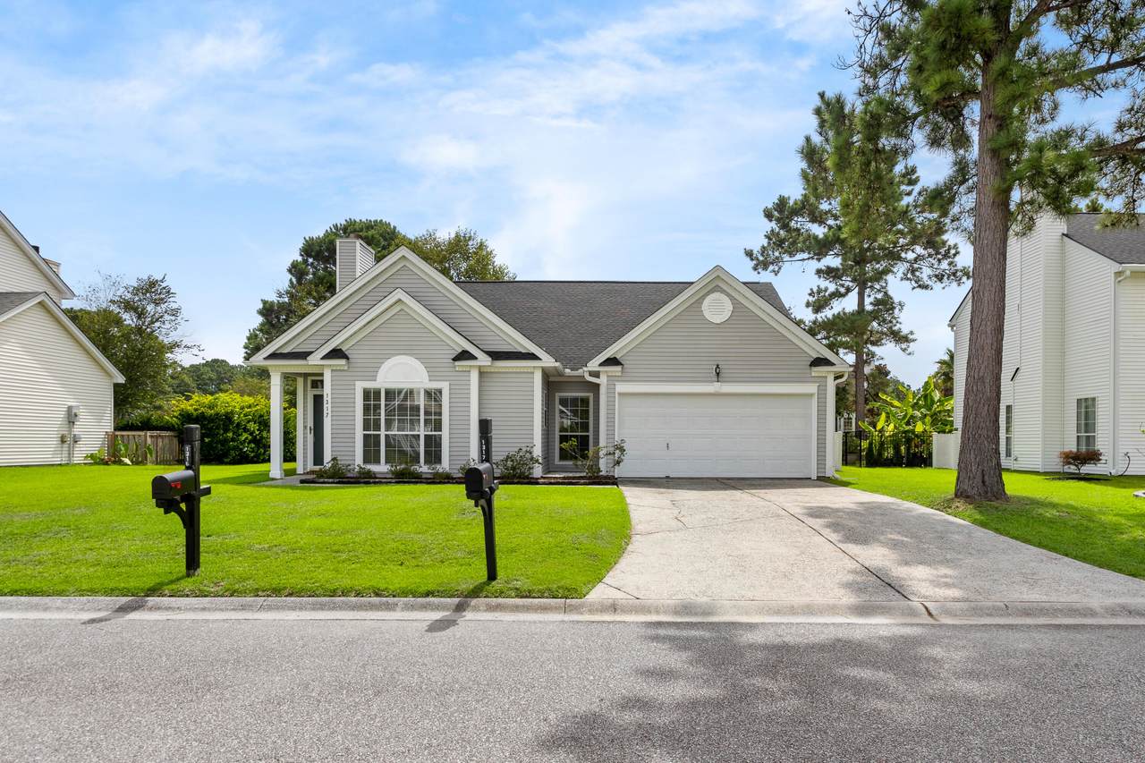 1317 Sassafrass Circle - Photo 1