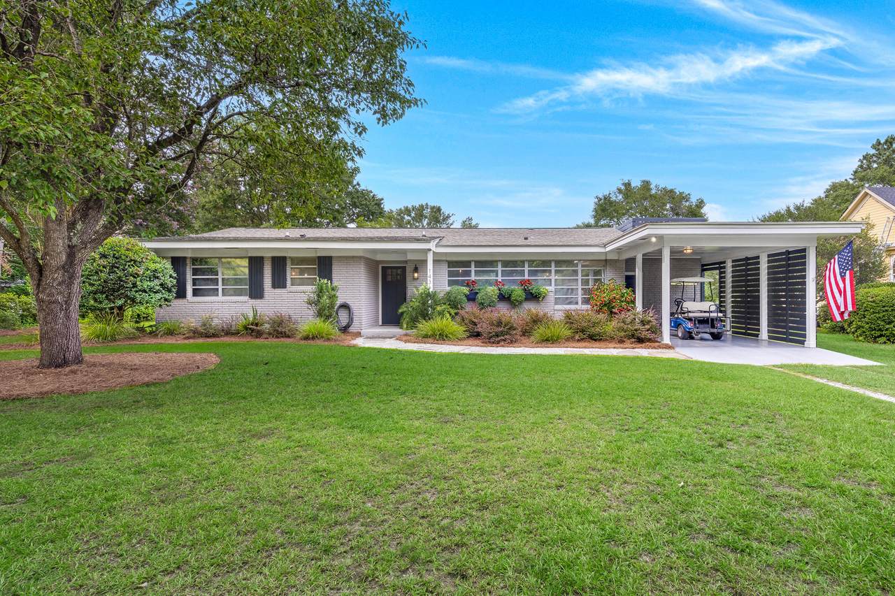 1436 Edgewater Drive - Photo 1