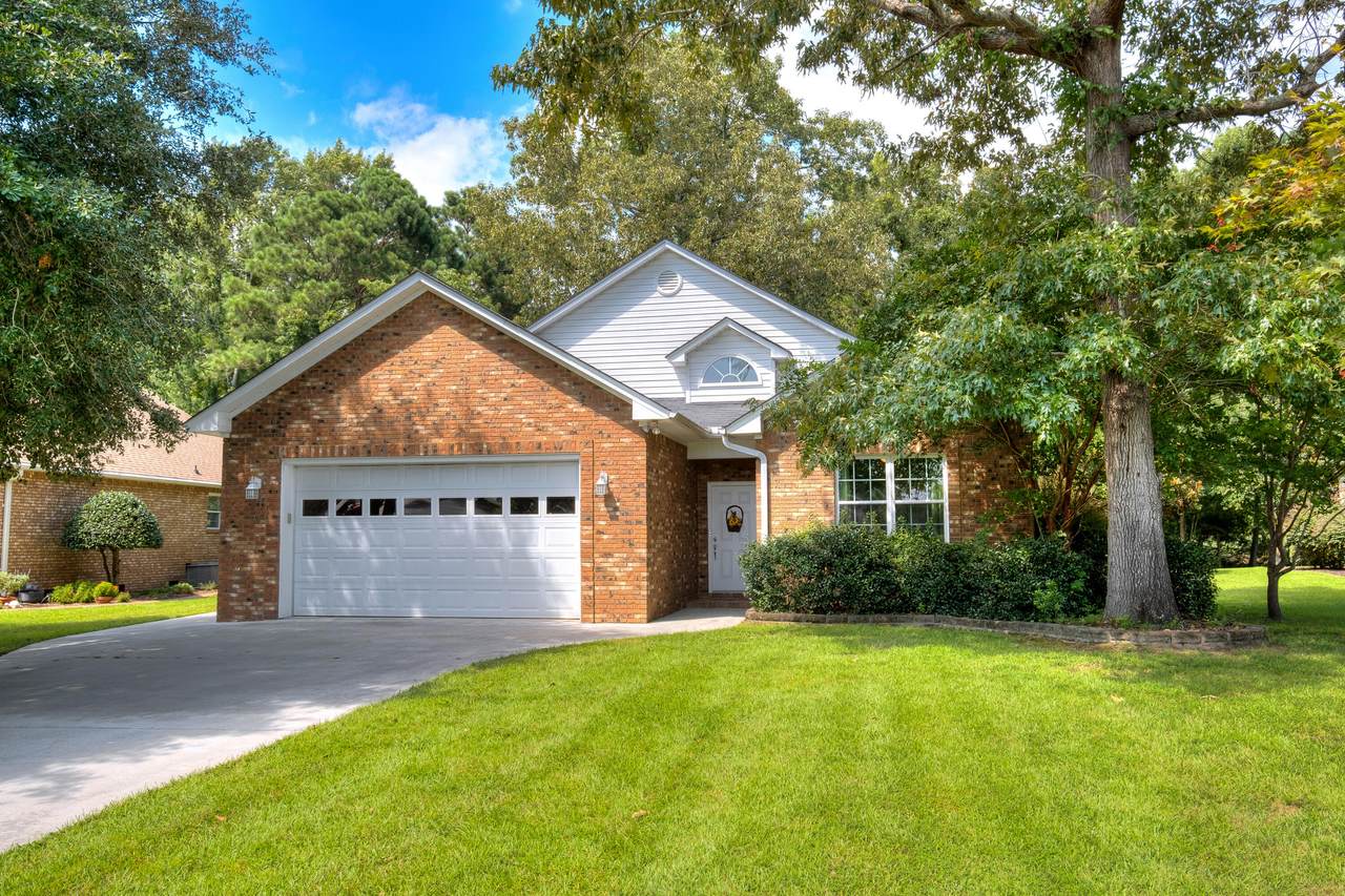 142 Ridge Lake Drive - Photo 1