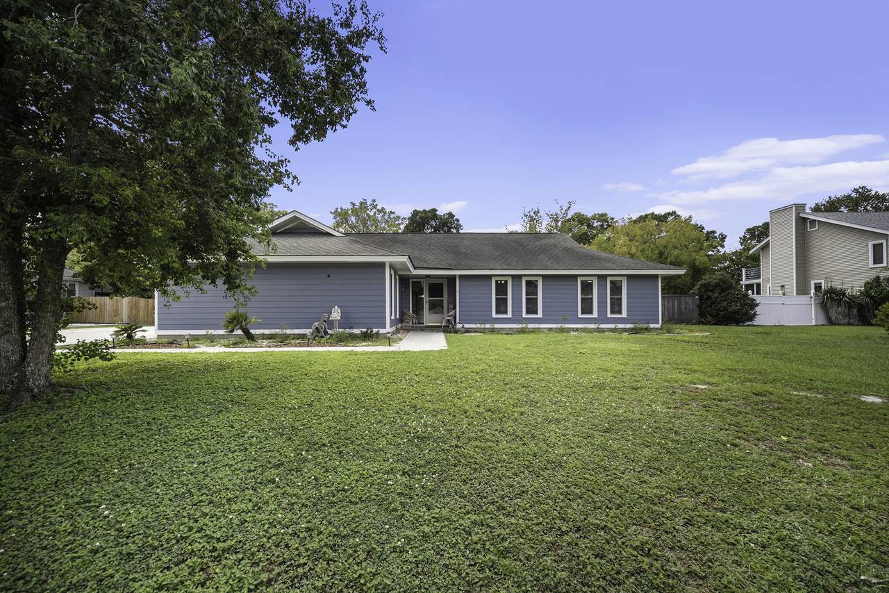 2899 Doncaster Drive - Photo 1