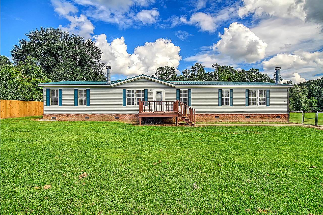 437 Greyback Road - Photo 1