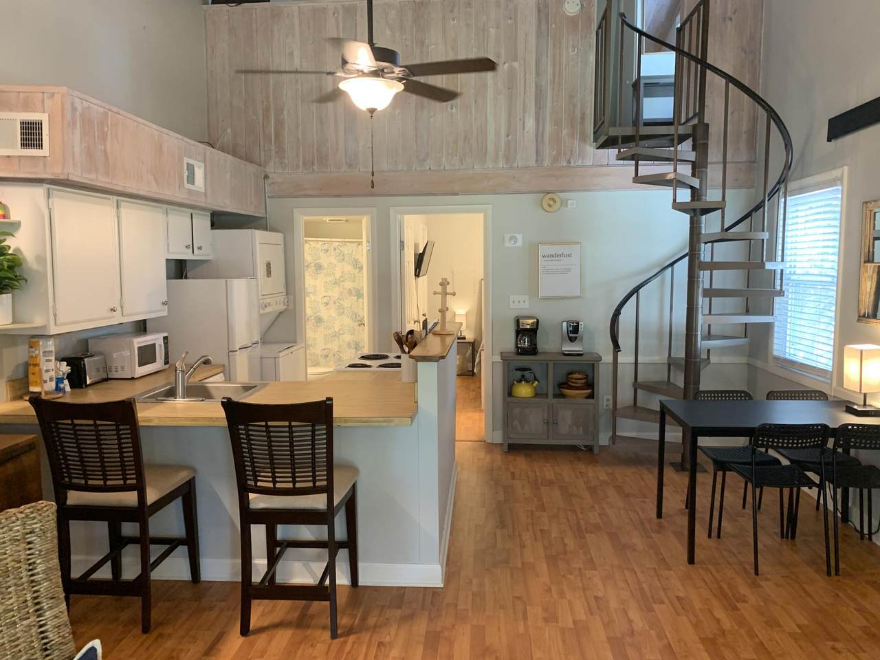261 Driftwood Lane - Photo 1