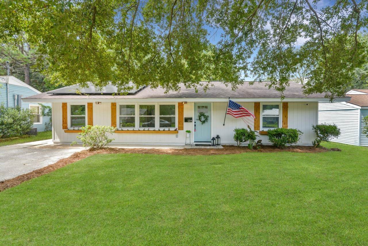 1214 Hawthorne Road - Photo 1