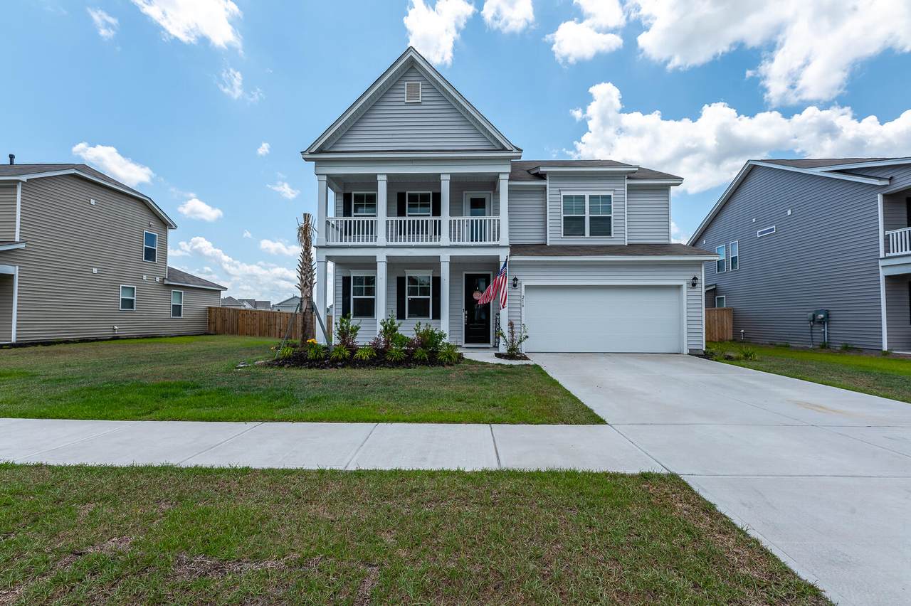216 Celestial Boulevard - Photo 1